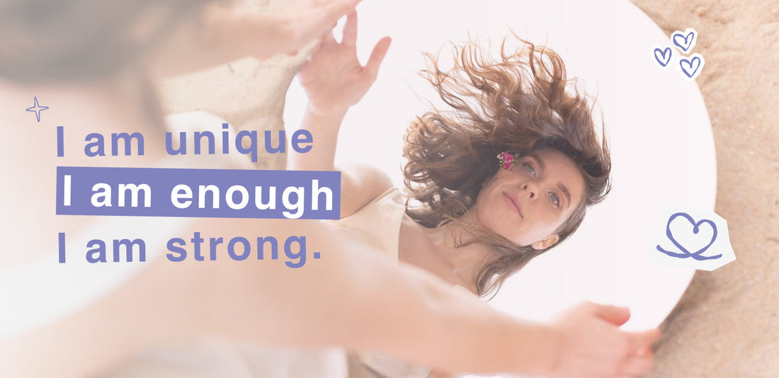 A woman looking in a mirror because she´s unique, she´s strong